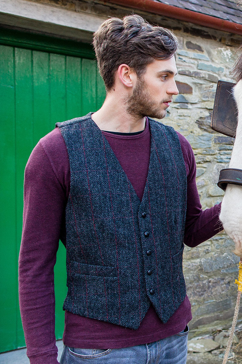 Mucros Weavers - Waistcoat 31